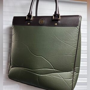 Vintage Hunting World Stylish Green Tote Bag